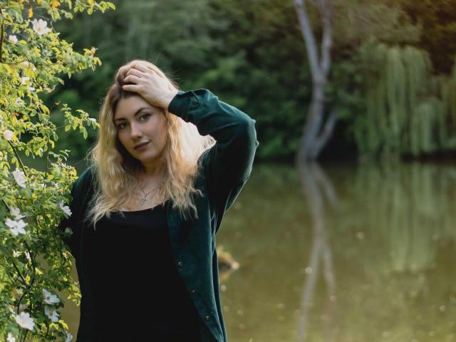 SofiaLux - сексуальная веб-камера в реальном времени - 21117126