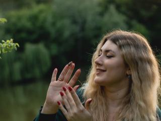 SofiaLux - Live porn &amp; sex cam - 21117130