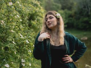 SofiaLux - Live porn &amp; sex cam - 21117174