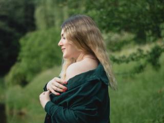 SofiaLux - Live porn &amp; sex cam - 21117186