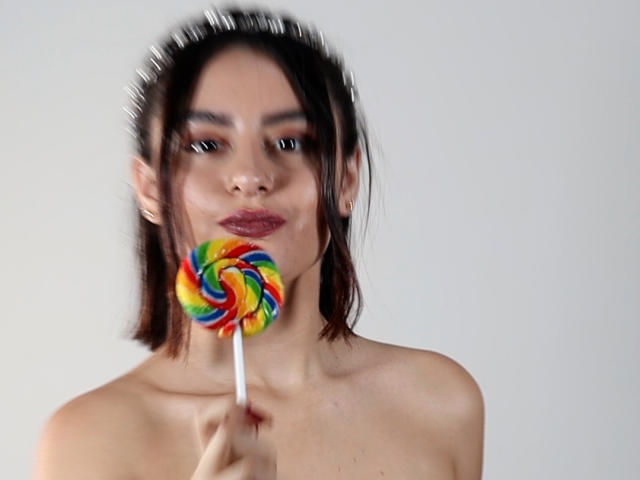 MiaGlamour - Live porn &amp; sex cam - 21120218