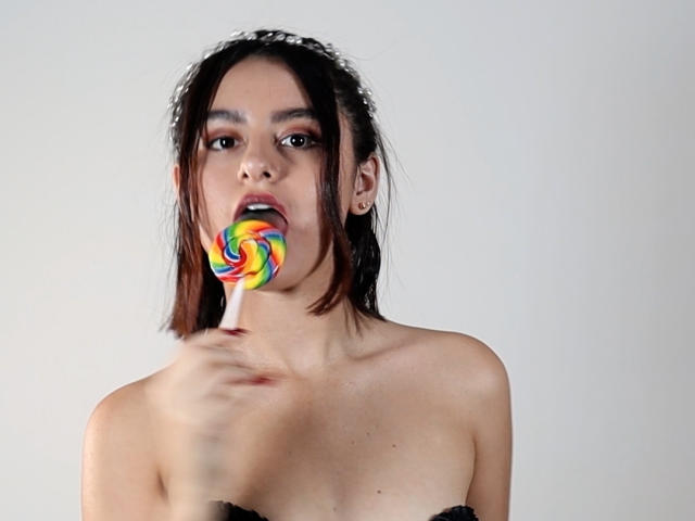 MiaGlamour - Live porn &amp; sex cam - 21120226