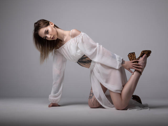 SophieKitty - Camera khiêu dâm &amp; quyến rũ trực tiếp - 21120278