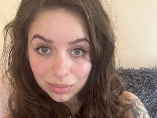 KimGold - Live sex cam - 21120650