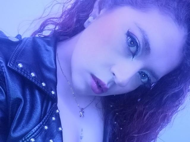 NaomyAdamss - Live porn &amp; sex cam - 21120834