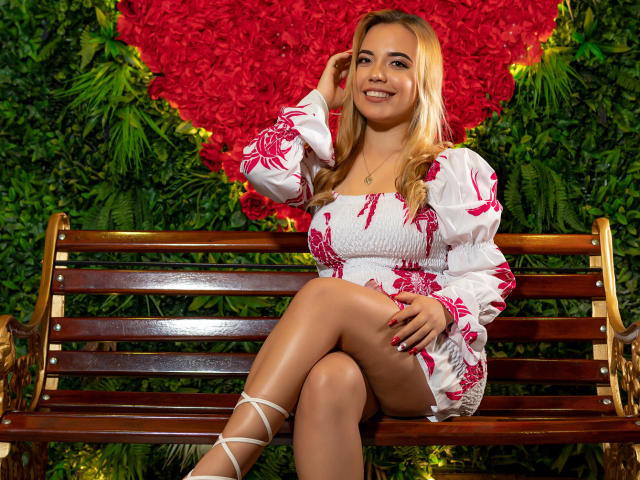 ZoeTobon - Live porn &amp; sex cam - 21122258