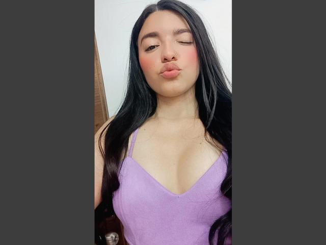 MiahSantos - Live porn &amp; sex cam - 21123342