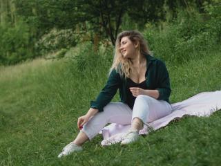 SofiaLux - Live porn &amp; sex cam - 21125742