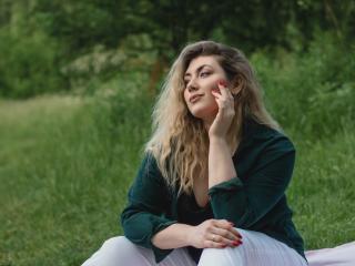 SofiaLux - Live porn &amp; sex cam - 21125830