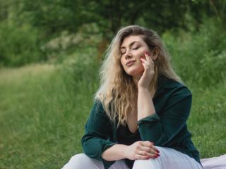 SofiaLux - Live porn &amp; sex cam - 21125834