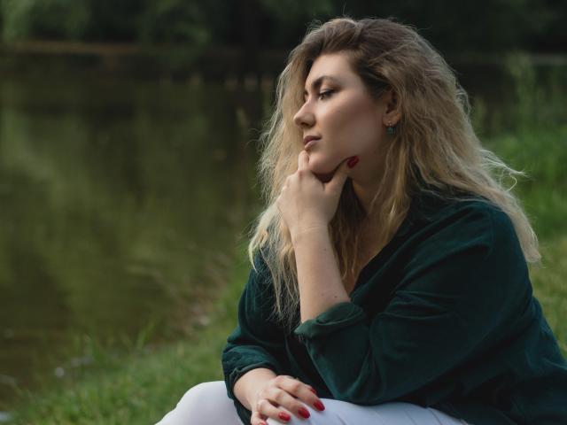 SofiaLux - Live porn &amp; sex cam - 21125846