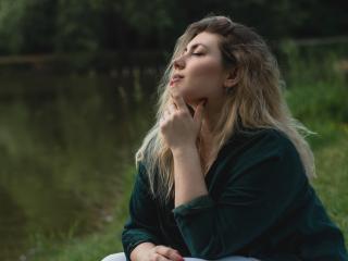 SofiaLux - Live porn &amp; sex cam - 21125862