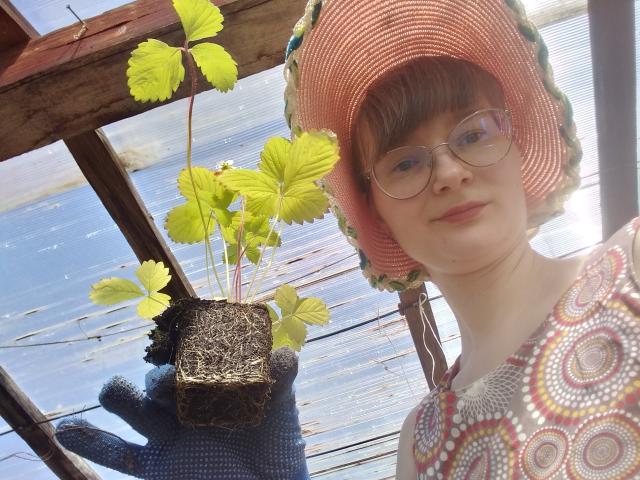 KiraGoldens - Live porn &amp; sex cam - 21126830