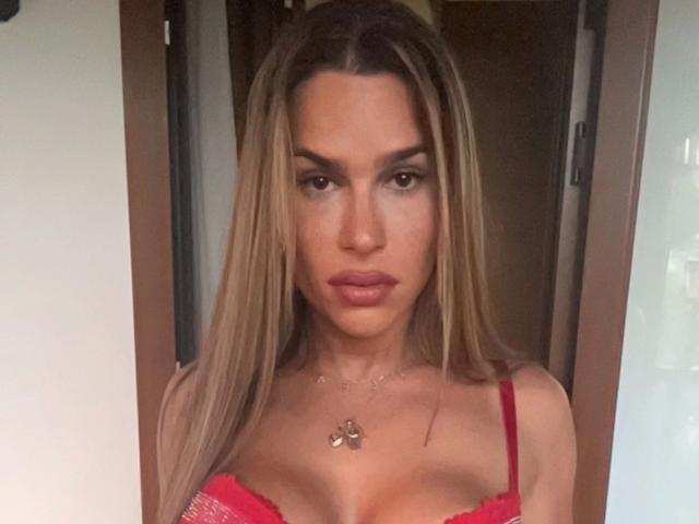 SarahmillionTS-hot - Live porn &amp; sex cam - 21127150