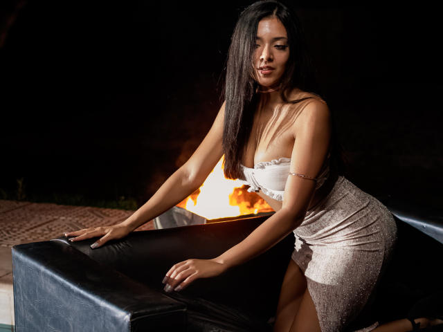 MartinaLopez - Live porn &amp; sex cam - 21127642