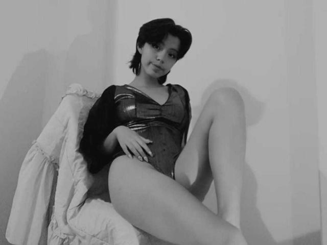 LizFreya - Live sex cam - 21135246