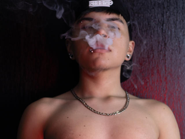 AzrraelSanchez - Live porn &amp; sex cam - 21144782