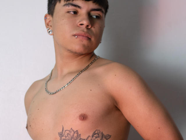 AzrraelSanchez - Sexe cam en vivo - 21144790