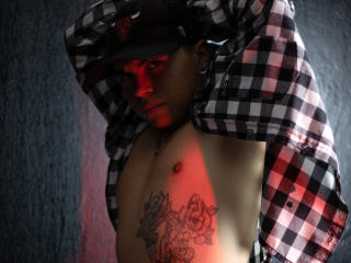 AzrraelSanchez - Live porn &amp; sex cam - 21144818