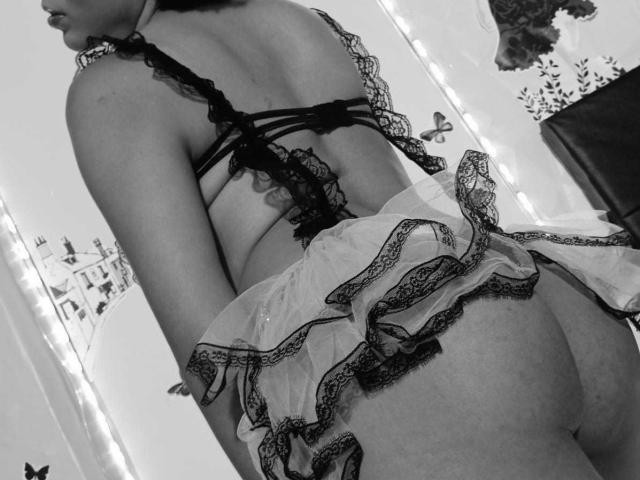 AnnieSweetyX - Live porn &amp; sex cam - 21145886