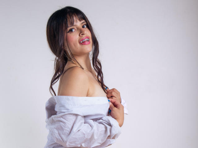 BlossomRay - Porno na żywo i seks kamera - 21148466