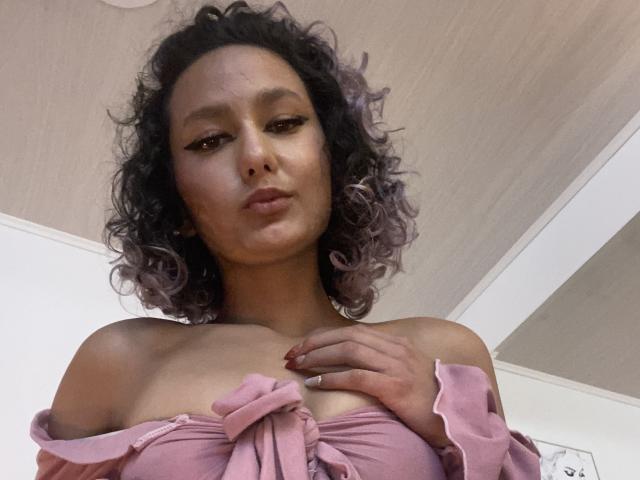 FloraSaenz - Live porn &amp; sex cam - 21148830