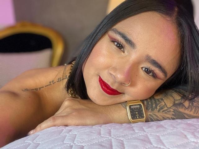 LeaMacarney - Live Sex Cam - 21151942