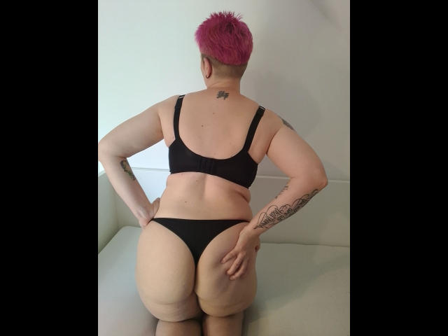 Jessy-bigtitty-hot - Live porn &amp; sex cam - 21158038