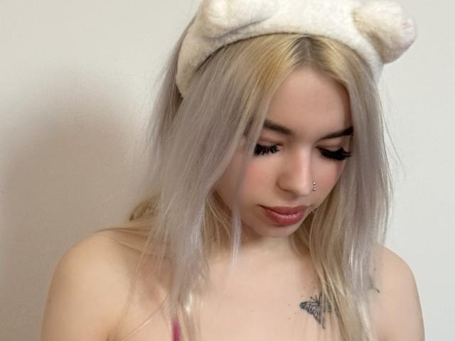 ShineCaroline - Live Sex Cam - 21158462