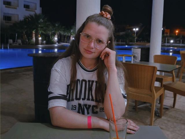 CarolineHott69 - Live porn &amp; sex cam - 21160794