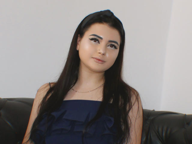 AdeleRussell - Live porn &amp; sex cam - 21161818