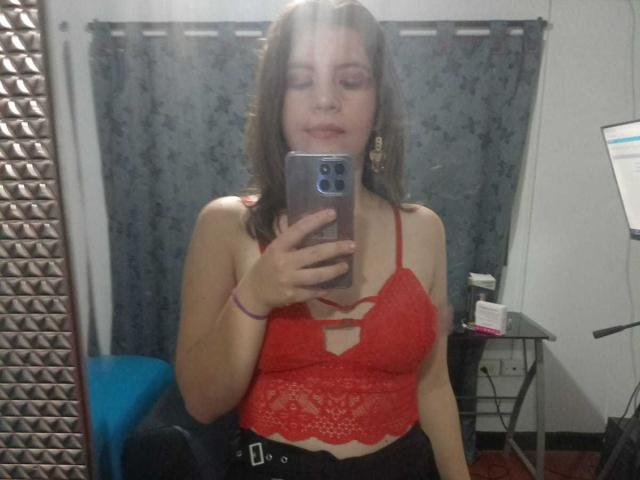 BrianaWalton - Live porn &amp; sex cam - 21162890