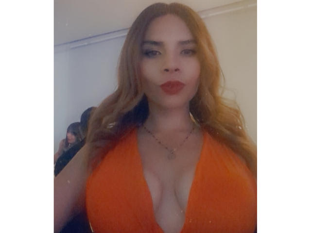 VioletaStone - Live porn &amp; sex cam - 21167534