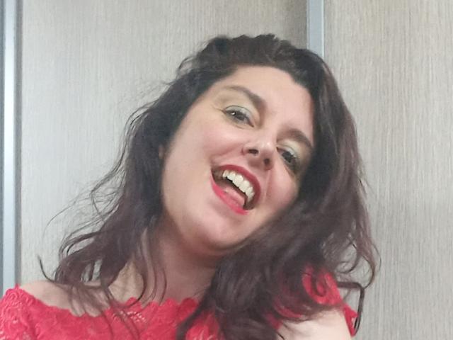 LaFrancaiseJessy - Élő pornó és szexkamera - 21170350