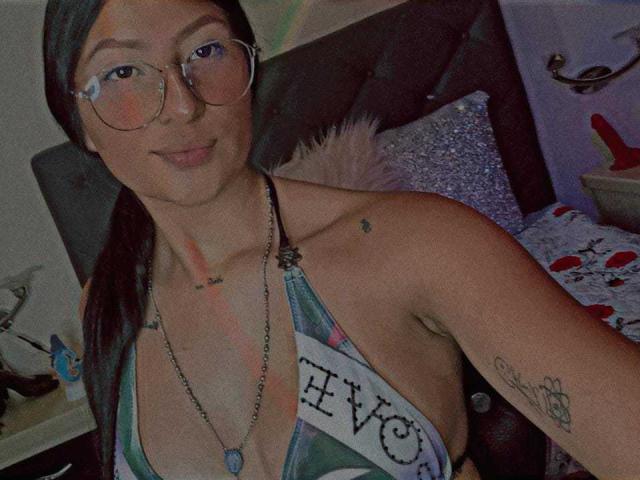 MiiaSwans - Live porn &amp; sex cam - 21175282