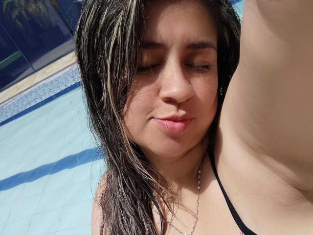 MelindaBoobs - Camera khiêu dâm &amp; quyến rũ trực tiếp - 21175586