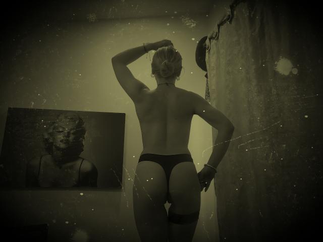 DouceKhrystine - Porno na żywo i seks kamera - 21177034