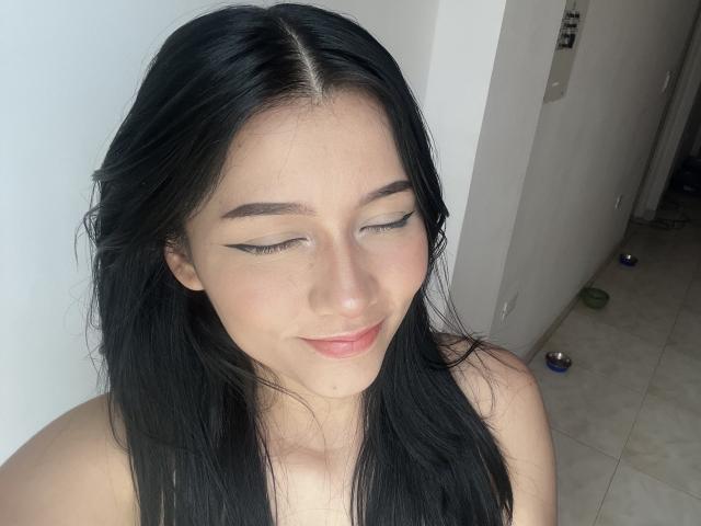 DeisyWest - פורנו בשידור חי ומצלמת סקס - 21179098