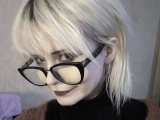 Harley-Quinn-hot - Live porn &amp; sex cam - 21183582