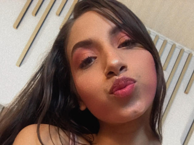 PaulettSmith - Live porn &amp; sex cam - 21183906
