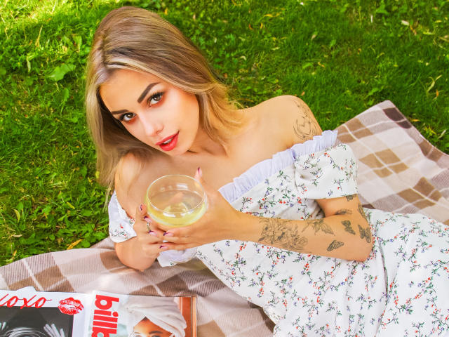 LaraMoss - Live porn &amp; sex cam - 21187682