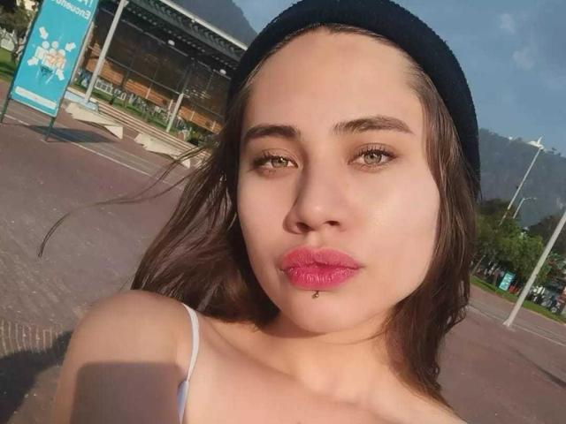 LillyJones - Live porn &amp; sex cam - 21191618