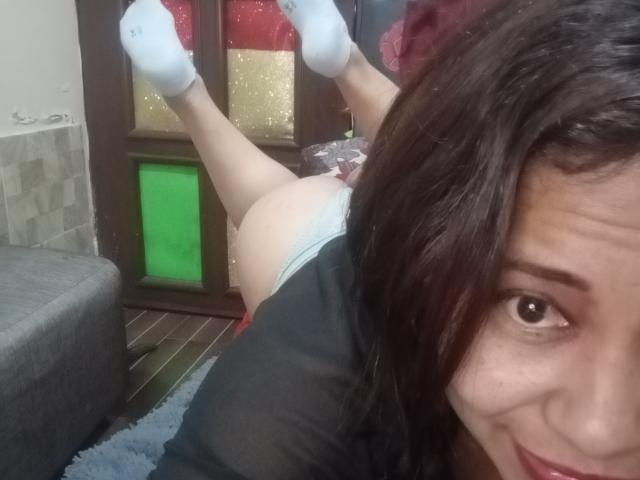 MiaSalomeHot - Live porn &amp; sex cam - 21197238