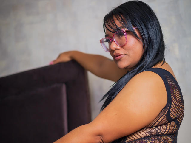 AntonellaCampell - Live porn &amp; sex cam - 21198914