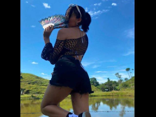 SalomeMille - Live sexe cam - 21208938