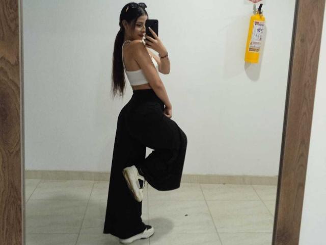 ElenaSantini - 라이브 포르노 &amp; 섹스 캠 - 21214078