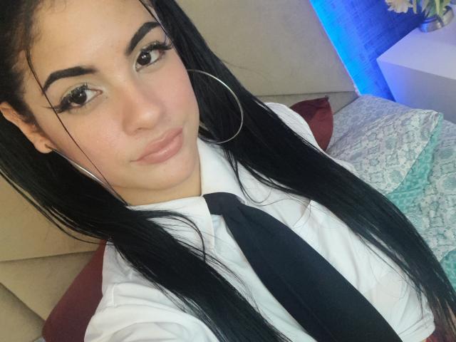 CamilaFerrara - Porno na żywo i seks kamera - 21222986