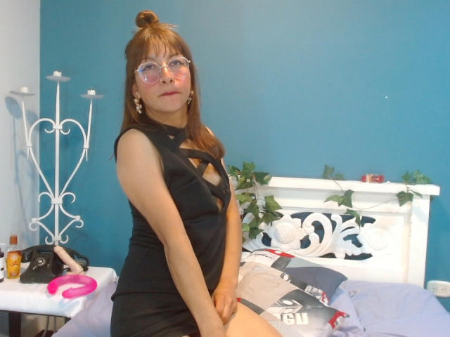 VioletSingh - Live sex cam - 21226902