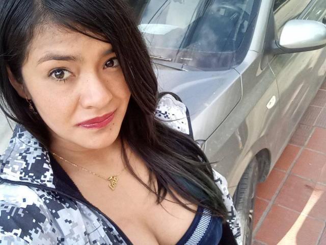 ArianithaXox - Live sex cam - 21228534