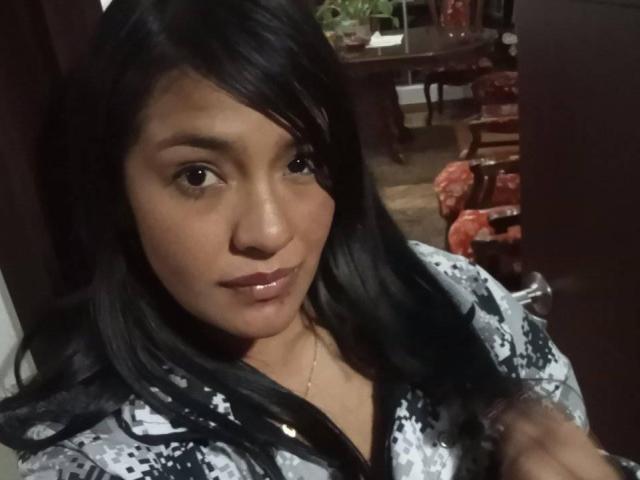 ArianithaXox - Live Sex Cam - 21228754